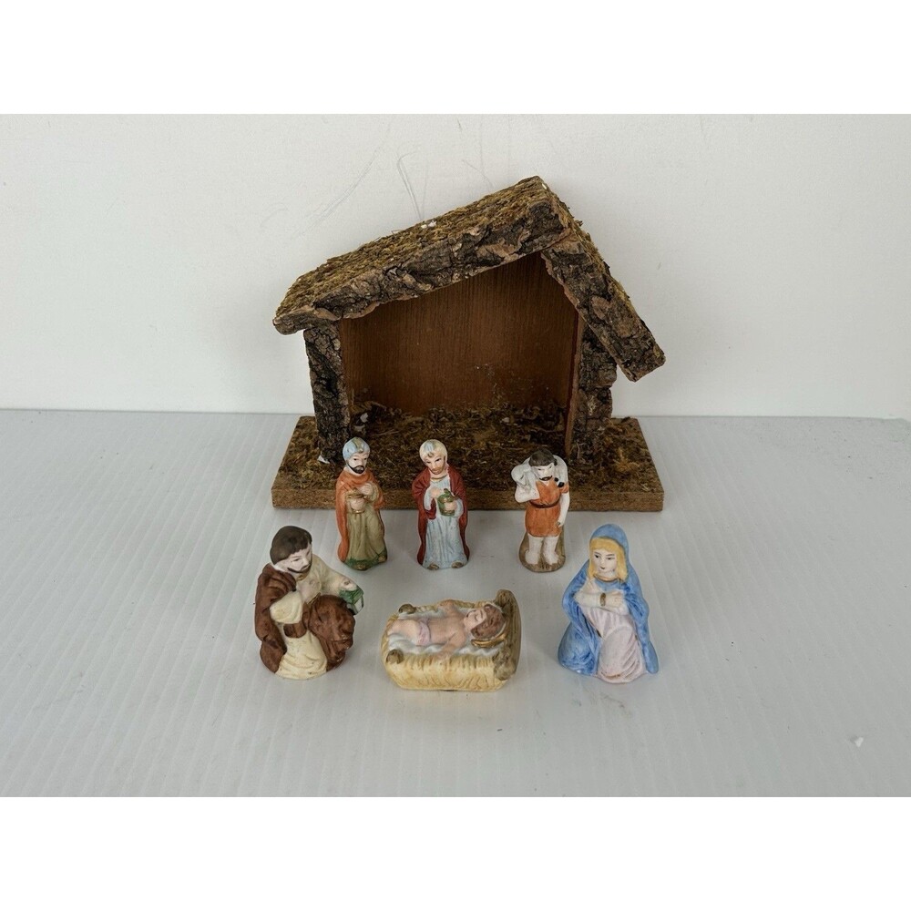 Vintage Flambro Porcelain 7-Pc Nativity Set with Wood Stable - Taiwan ROC